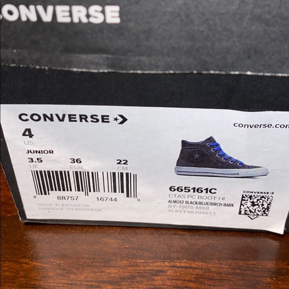 Converse US 4 or5 Big Kid Almost Black Suede HiTop - Picture 7 of 9